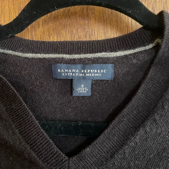 Banana Republic 100% Merino Wool Sweater - Picture 3 of 4